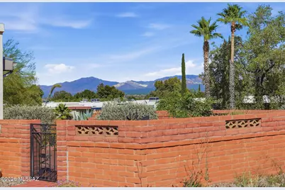 307 N Calle Del Chancero, Green Valley, AZ 85614 - Photo 3