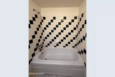 8175 E 20th Street, Tucson, AZ 85710 - Photo 15