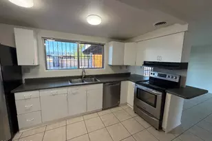 8175 E 20th St, Tucson, AZ 85710 - Photo 15