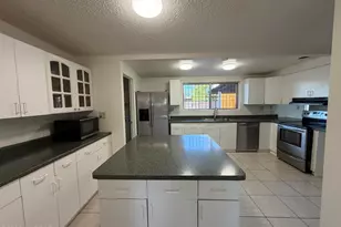 8175 E 20th St, Tucson, AZ 85710 - Photo 3