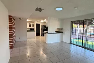 8175 E 20th St, Tucson, AZ 85710 - Photo 9