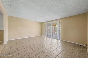 7640 E 27th St, Tucson, AZ 85710 - Photo 9