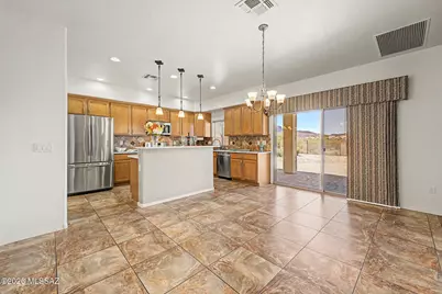 8273 N Amber Burst Drive, Tucson, AZ 85745 - Photo 11
