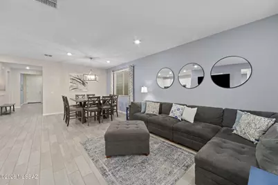 7956 S Silver Lillie Way, Tucson, AZ 85747 - Photo 17