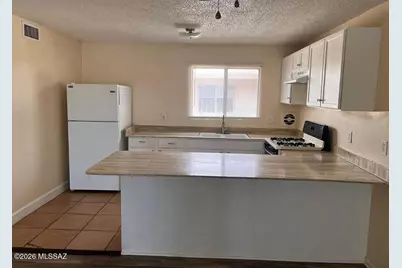 2151 S Winstel Avenue, Tucson, AZ 85713 - Photo 7