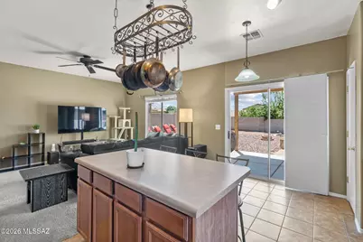 5669 W King Snake Drive, Tucson, AZ 85742 - Photo 11