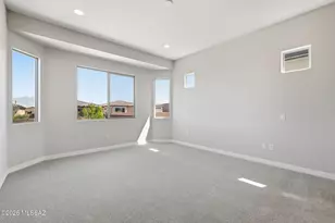 878 N Astronomer Ln, Green Valley, AZ 85614 - Photo 17