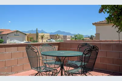 297 N Crescent Bell Drive, Green Valley, AZ 85614 - Photo 3