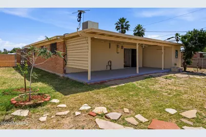 8041 E Julia Street, Tucson, AZ 85710 - Photo 31