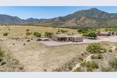 5456 E Pioneer Lane, Hereford, AZ 85615 - Photo 1