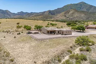 5456 E Pioneer Ln, Hereford, AZ 85615 - Photo 1