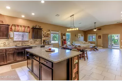 207 W Charles L McKay Street, Vail, AZ 85641 - Photo 11