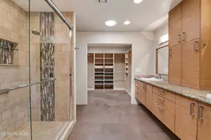 1240 E Blacklidge Dr, Tucson, AZ 85719 - Photo 21
