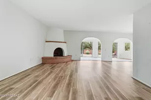 1072 W Camino Urbano, Green Valley, AZ 85622 - Photo 3