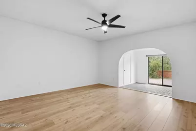 1072 W Camino Urbano, Green Valley, AZ 85622 - Photo 23