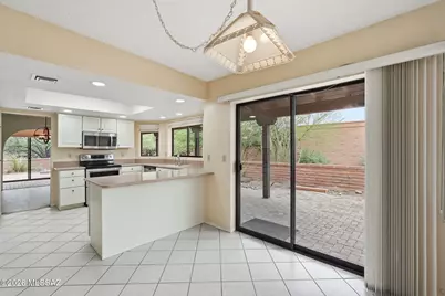 1072 W Camino Urbano, Green Valley, AZ 85622 - Photo 25
