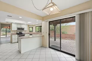 1072 W Camino Urbano, Green Valley, AZ 85622 - Photo 25