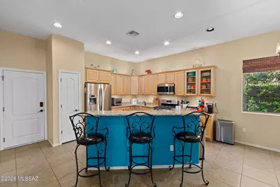 12304 N Lost Shadow Court, Marana, AZ 85658 - Photo 11
