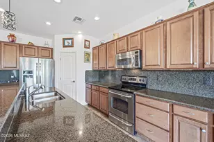 972 N Rams Head Rd, Green Valley, AZ 85614 - Photo 5