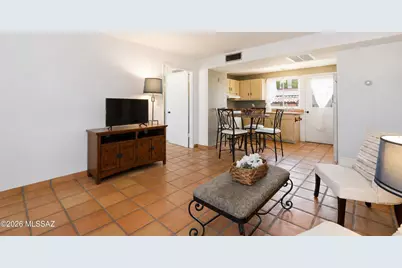 481 S Paseo Lobo #B, Green Valley, AZ 85614 - Photo 5