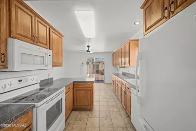 3302 W Calle Fresa, Tucson, AZ 85741 - Photo 11