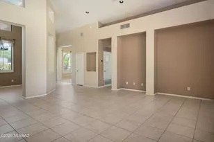 10290 N Calle Del Carnero, Oro Valley, AZ 85737 - Photo 11