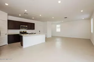 7071 W Indian Clover Way, Tucson, AZ 85757 - Photo 3