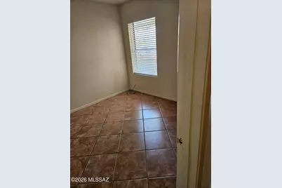 5664 S Wood Crest Drive, Tucson, AZ 85746 - Photo 9