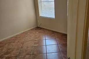 5664 S Wood Crest Dr, Tucson, AZ 85746 - Photo 9
