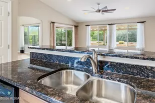 2350 E Skywalker Way, Green Valley, AZ 85614 - Photo 19