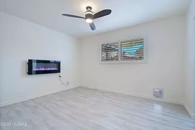 8302 E Kenyon Drive, Tucson, AZ 85710 - Photo 7