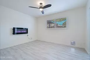 8302 E Kenyon Dr, Tucson, AZ 85710 - Photo 7