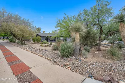 8302 E Kenyon Drive, Tucson, AZ 85710 - Photo 29