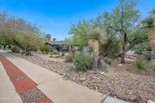 8302 E Kenyon Dr, Tucson, AZ 85710 - Photo 29
