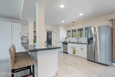 8302 E Kenyon Drive, Tucson, AZ 85710 - Photo 11