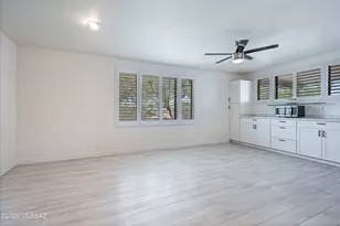 8302 E Kenyon Dr, Tucson, AZ 85710 - Photo 15