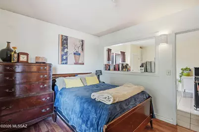 1810 E Blacklidge Drive #121, Tucson, AZ 85719 - Photo 15