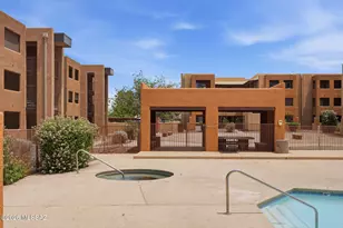 1810 E Blacklidge Dr, Tucson, AZ 85719 - Photo 35