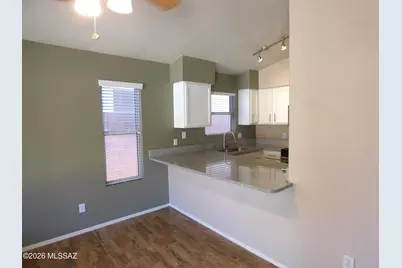 5562 W Peaceful Dove Place, Marana, AZ 85658 - Photo 11