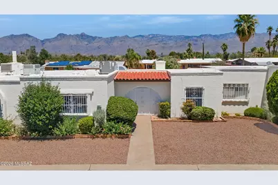 9027 E Palms Park Drive, Tucson, AZ 85715 - Photo 1