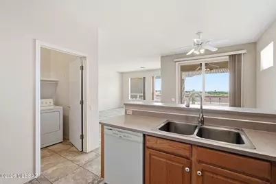2062 W Vista Ridge Drive, Green Valley, AZ 85622 - Photo 9