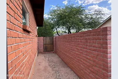118 W Andrew Potter Street, Corona de Tucson, AZ 85641 - Photo 37