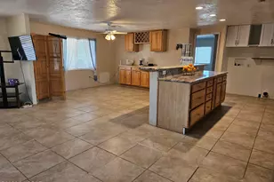 10261 N Volk Rd, Marana, AZ 85653 - Photo 3