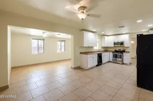 821 N Corinth Ave, Tucson, AZ 85710 - Photo 11