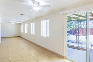 821 N Corinth Ave, Tucson, AZ 85710 - Photo 7