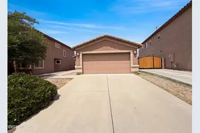 1067 E Lyle Canyon Drive, Sahuarita, AZ 85629 - Photo 1