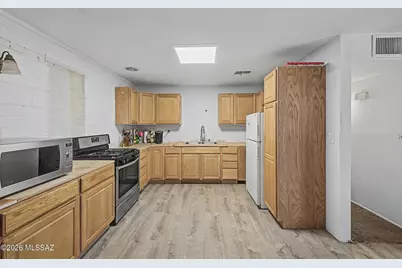 6241 E 34th Street, Tucson, AZ 85711 - Photo 13