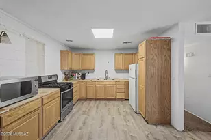 6241 E 34th St, Tucson, AZ 85711 - Photo 13