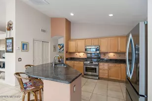 1018 N Cowboy Canyon Dr, Green Valley, AZ 85614 - Photo 41