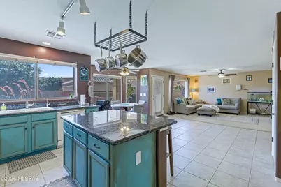 7049 W Deserama Drive, Tucson, AZ 85743 - Photo 15